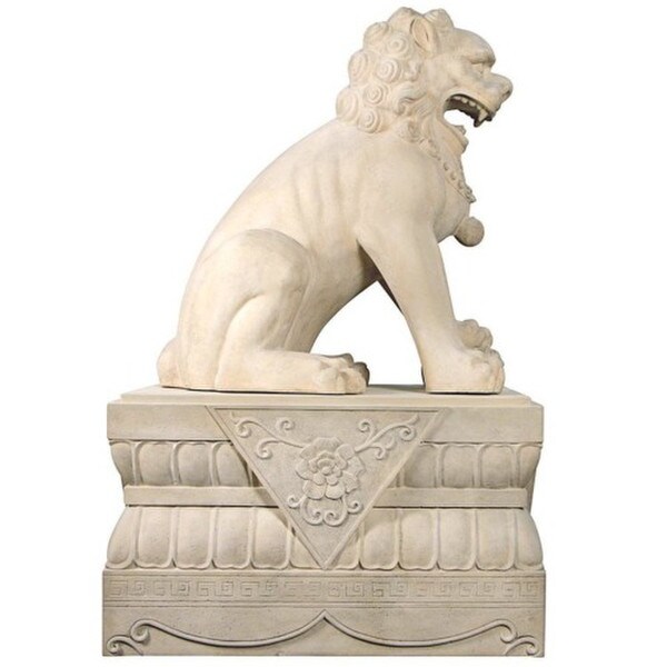 Female Foo Dogs With Plinth